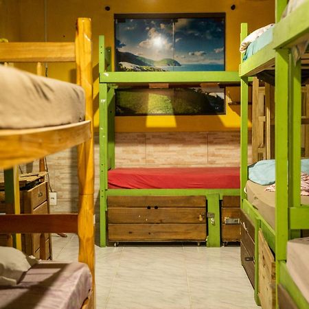 Guarda Encantada Surf Hostel Пальоса Экстерьер фото